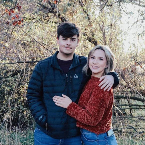 Poshmark profile picture for @briskly